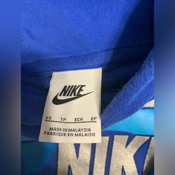 Nike kids hoodie, size XS - Picture 5 of 7